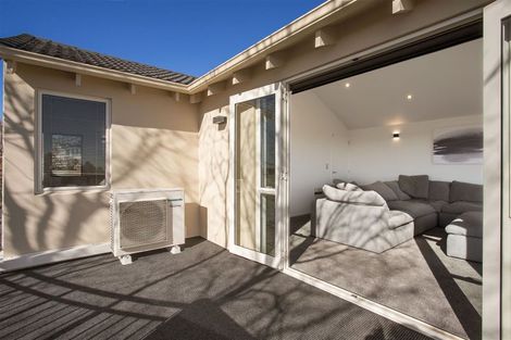 Photo of property in 4 Somerton Rise, Westmorland, Christchurch, 8025