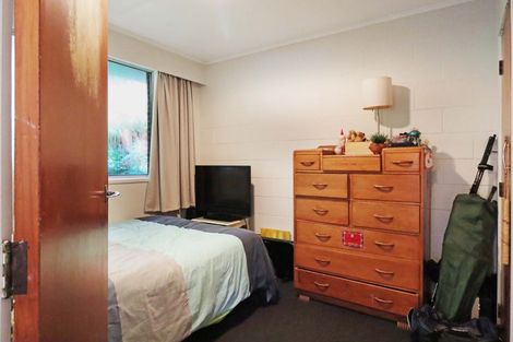 Photo of property in 113-115 Horoeka Street, Stokes Valley, Lower Hutt, 5019