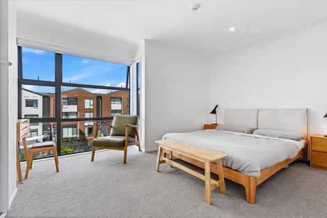 Photo of property in 16 Raranga Lane, Hobsonville, Auckland, 0616