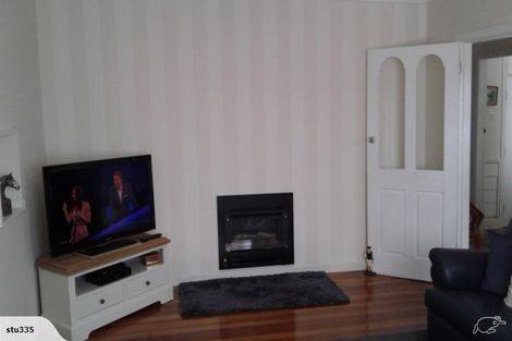 Photo of property in 3 Omori Place, Castlecliff, Whanganui, 4501