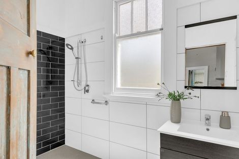 Photo of property in 11 Parau Street, Kaiti, Gisborne, 4010