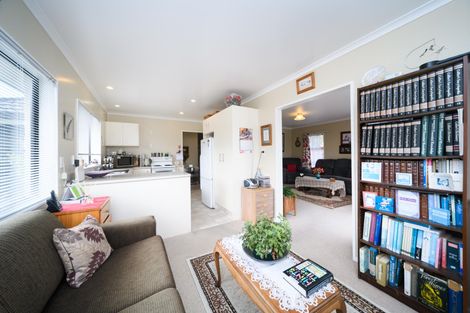 Photo of property in 2 Belvedere Crescent, Takaro, Palmerston North, 4412