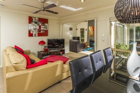 Photo of property in 58 English Oak Drive, Schnapper Rock, Auckland, 0632