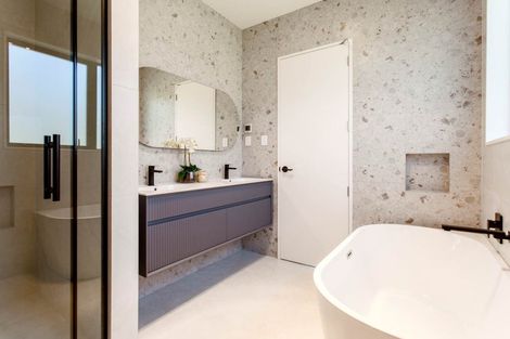 Photo of property in 23 Anehana Place, Stanmore Bay, Whangaparaoa, 0932