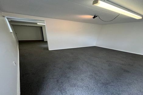 Photo of property in 100 Helston Road, Paparangi, Wellington, 6037