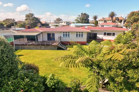 Photo of property in 44 Hadfield Crescent, College Estate, Whanganui, 4500