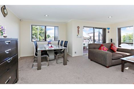 Photo of property in 3/43 Taitimu Drive, Weymouth, Auckland, 2103