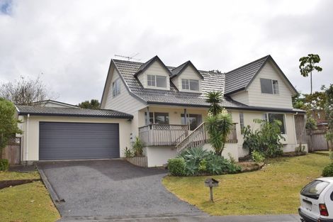 Photo of property in 13 Noel Williams Place, Windsor Park, Auckland, 0630