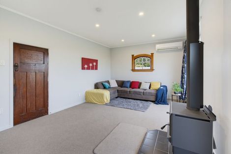 Photo of property in 30 Mccaughan Street, Browns, Winton, 9781