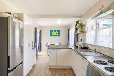 Photo of property in 5 Willow Grove, Wainuiomata, Lower Hutt, 5014