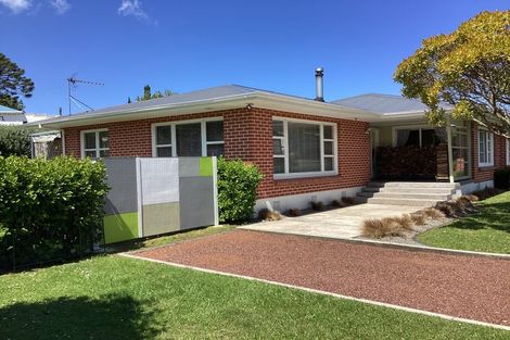 Photo of property in 17 Hinaki Street, Inner Kaiti, Gisborne, 4010