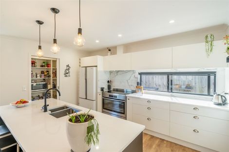 Photo of property in 11 Poulson Grove, Trentham, Upper Hutt, 5018