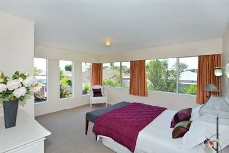 Photo of property in 1/8A Rachel Place Avonhead Christchurch City
