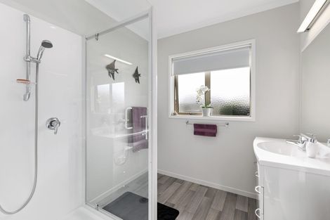 Photo of property in Trackside Villas, 27/91 Mako Mako Road, Levin, 5510