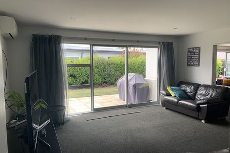 Photo of property in 16b Crown Close, Prebbleton, 7604