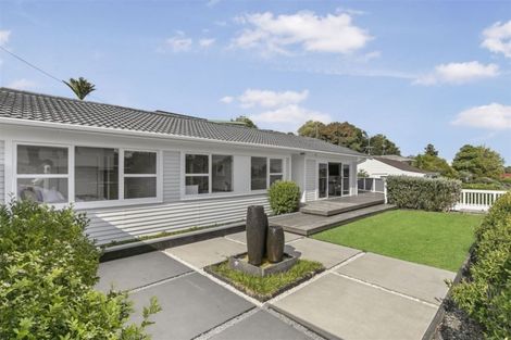 Photo of property in 6 Stott Avenue, Birkdale, Auckland, 0626