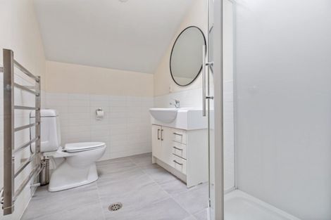 Photo of property in 3/57 Gladstone Road, Northcote, Auckland, 0627