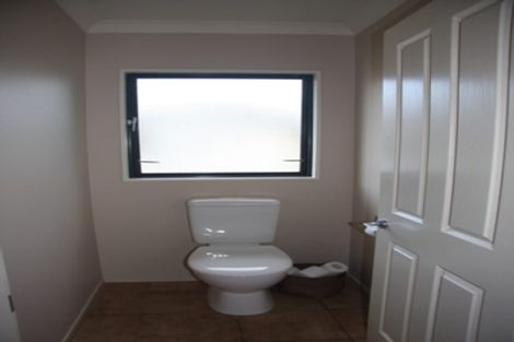 Photo of property in 40 Furlong Crescent, Churton Park, Wellington, 6037