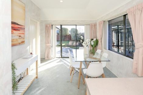 Photo of property in 11 Villa Grove, Ilam, Christchurch, 8041