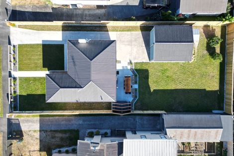 Photo of property in 16 Larnach Street, St Andrews, Hamilton, 3200