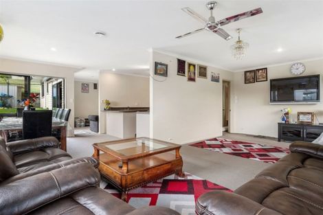 Photo of property in 86 Village Park Drive, Welcome Bay, Tauranga, 3112