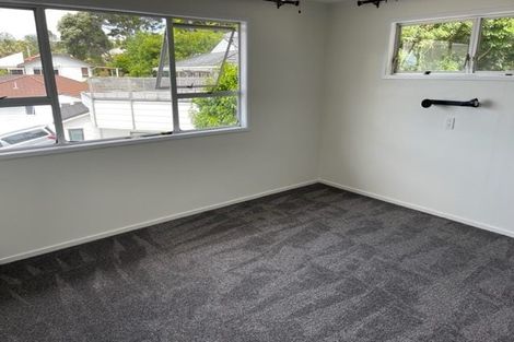 Photo of property in 31 Sequoia Place, Sunnynook, Auckland, 0620