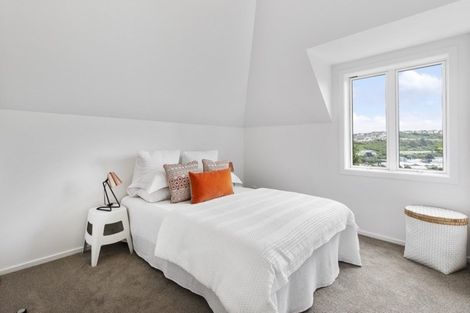 Photo of property in 8b Awa Road, Miramar, Wellington, 6022