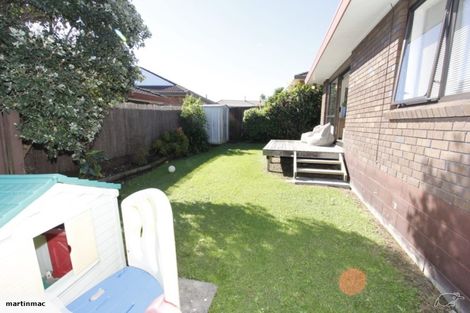 Photo of property in 1/79 Aberfeldy Avenue, Highland Park, Auckland, 2010