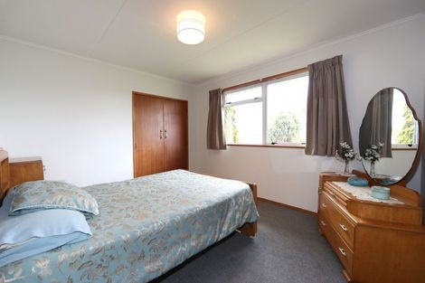 Photo of property in 33 Folkestone Drive, Flaxmere, Hastings, 4120