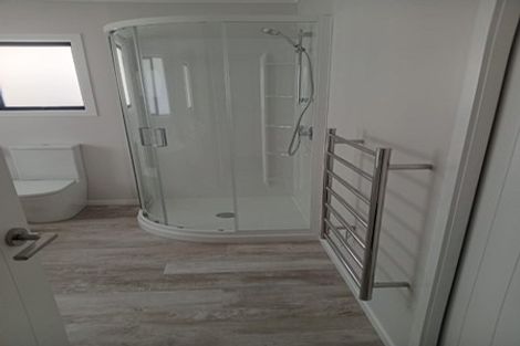 Photo of property in 39 Strathmore Avenue, Levin, 5510