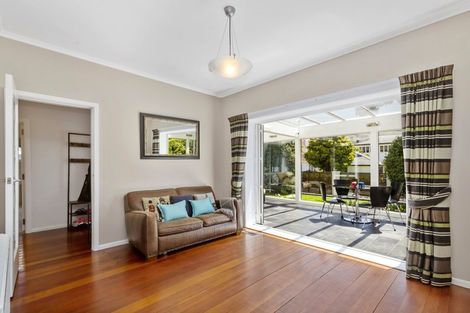 Photo of property in 17 Hathaway Avenue, Boulcott, Lower Hutt, 5010