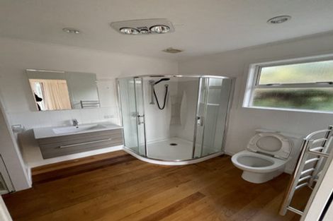 Photo of property in 2 Aotearoa Terrace, Murrays Bay, Auckland, 0630