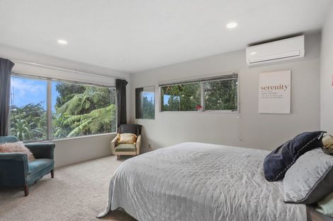 Photo of property in 276 Shaw Road, Titirangi, Auckland, 0604