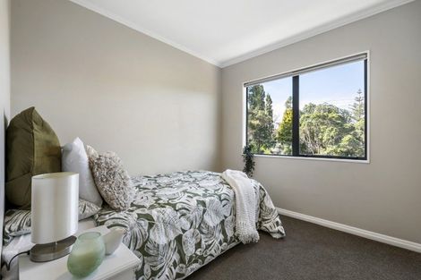 Photo of property in 22 Maori Hut Road, Red Beach, 0932