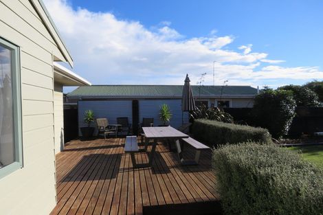 Photo of property in 29 Russell Street, Westport, 7825