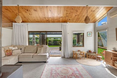 Photo of property in 102 Oak Street, Mangapapa, Gisborne, 4010