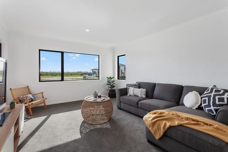 Photo of property in 1 Karearea Drive, Coastlands, Whakatane, 3120