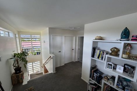 Photo of property in 4/3 Coronation Road, Hillcrest, Auckland, 0627