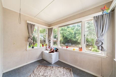 Photo of property in 5 Wood Street, Wainuiomata, Lower Hutt, 5014