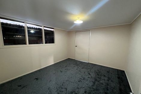 Photo of property in 476 Roscommon Road, Clendon Park, Auckland, 2103