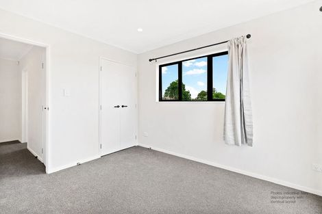 Photo of property in 2/20 Blanche Way, Half Moon Bay, Auckland, 2012