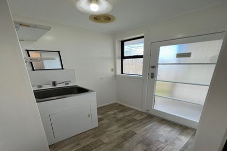 Photo of property in 2/65 Astley Avenue, New Lynn, Auckland, 0600