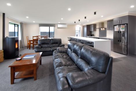 Photo of property in 8 Birch Hill Drive, Twizel, 7901