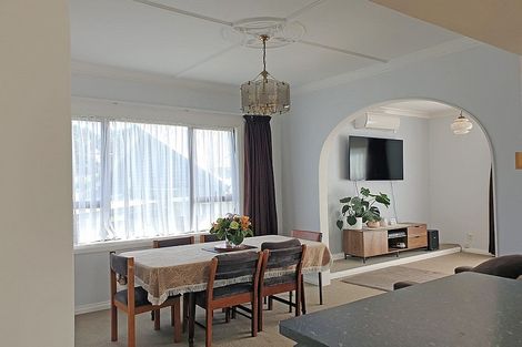 Photo of property in 63 Breakwater Road, Moturoa, New Plymouth, 4310