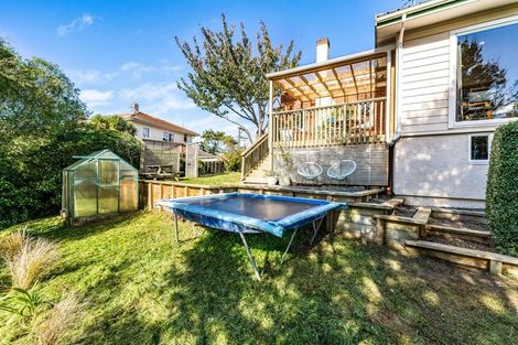 Photo of property in 4 Springhill Road, Mornington, Dunedin, 9011