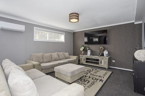 Photo of property in 3 Aotea Crescent, Gore, 9710