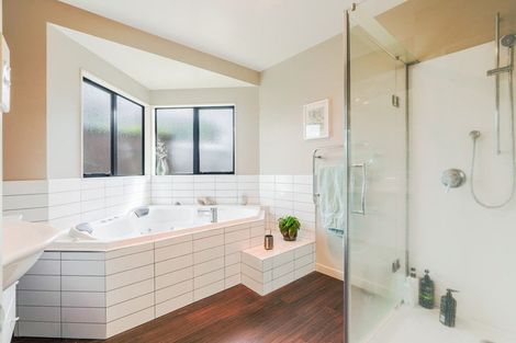 Photo of property in 76 Rototuna Road, Rototuna, Hamilton, 3210