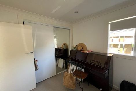 Photo of property in 281 Muritai Road, Eastbourne, Lower Hutt, 5013