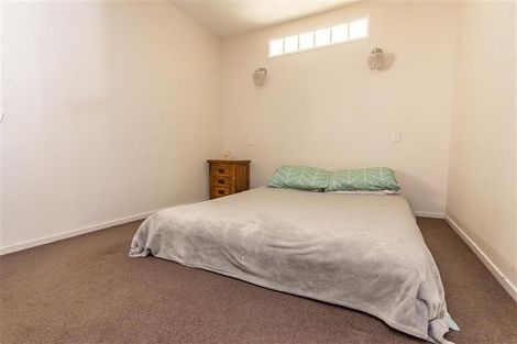 Photo of property in 8 Dorothy Road, Laingholm, Auckland, 0604