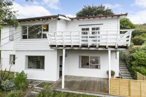 Photo of property in 22 Liffey Crescent, Island Bay, Wellington, 6023